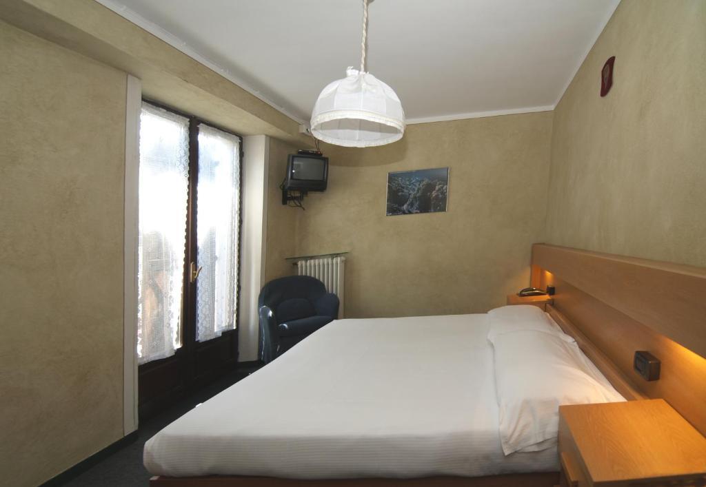 Albergo Nazionale Vernante Pokój zdjęcie